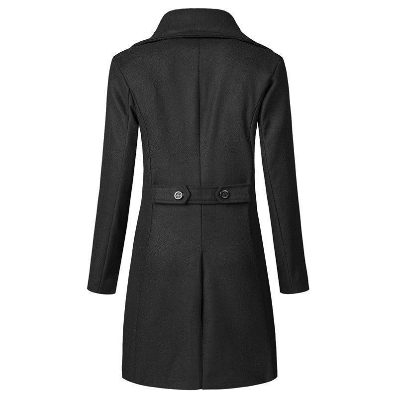 Zweireihiger mittellanger Trenchcoat in Übergröße