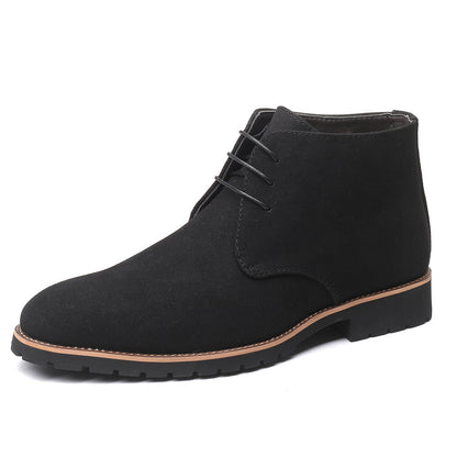 Spitz zulaufende Freizeitstiefel aus Leder
