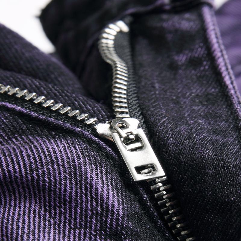 Pantalon en jean déchiré violet et noir