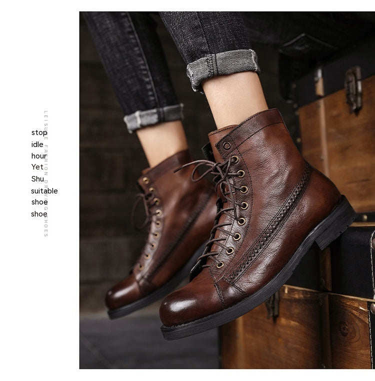 Arbeiterstiefel im britischen Stil mit Pinselfarbe