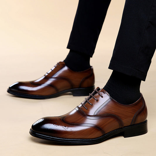 Chaussures habillées en cuir pour hommes britanniques Brogue à bout pointu et lacets