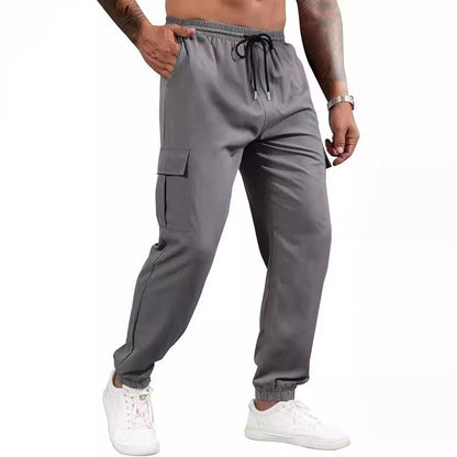 Lockere, gerade Cargohose mit mehreren Taschen