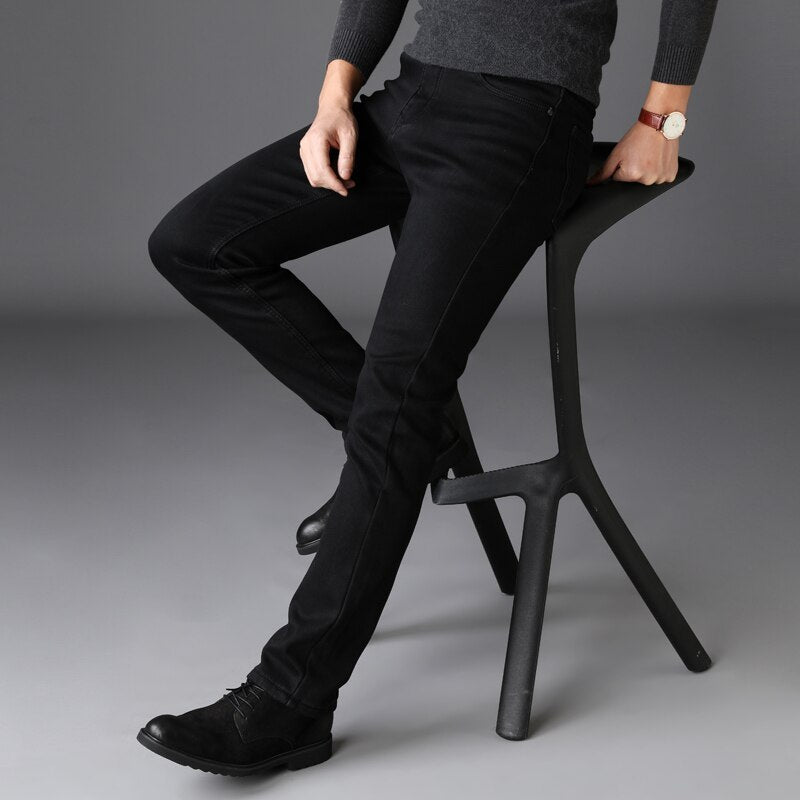 Schwarze Herrenjeans 
