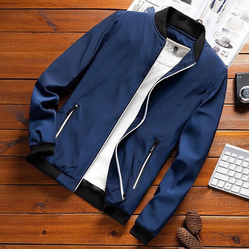 Schlichte, lässige Herrenjacke im koreanischen Stil
