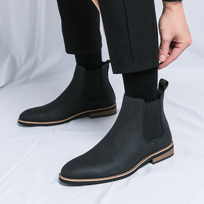 Spitz zulaufende Chelsea-Stiefel aus Leder in Übergröße für Herren