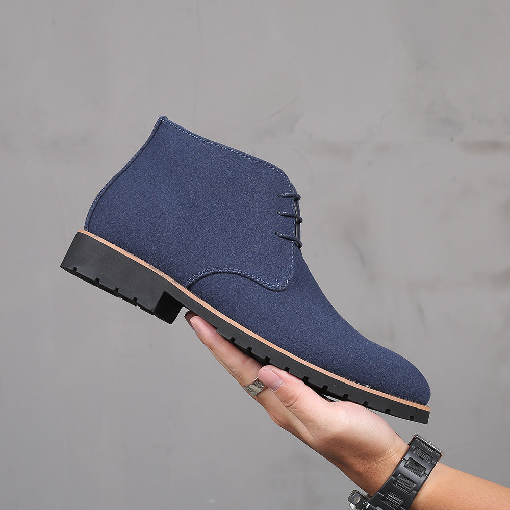 Spitz zulaufende Freizeitstiefel aus Leder