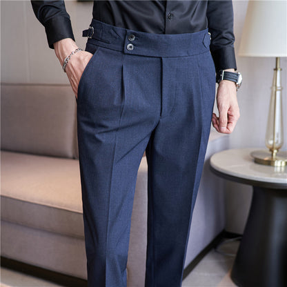 Lässige Anzughose mit hoher Taille und schmaler Passform