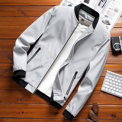 Schlichte, lässige Herrenjacke im koreanischen Stil