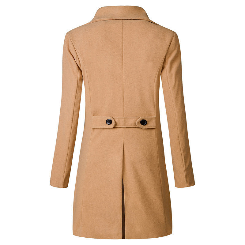 Zweireihiger mittellanger Trenchcoat in Übergröße